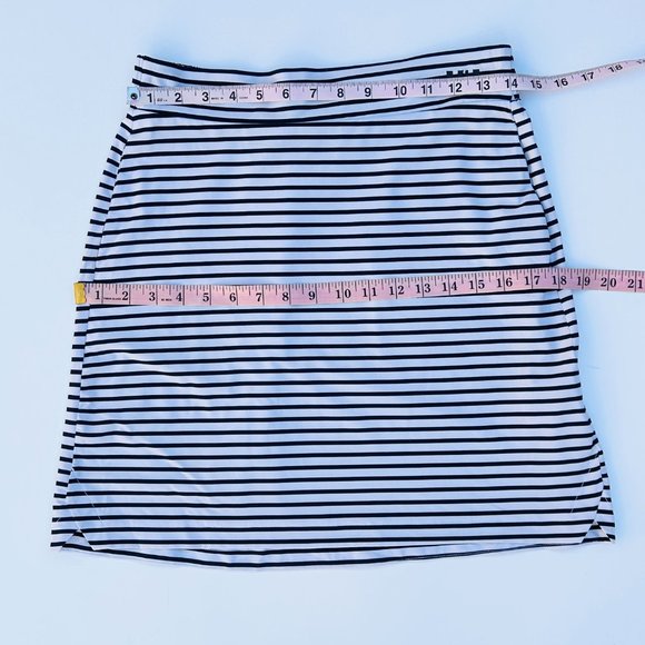 Helly Hansen Striped Thalia Skirt with Pockets (size S) - Picture 7 of 12